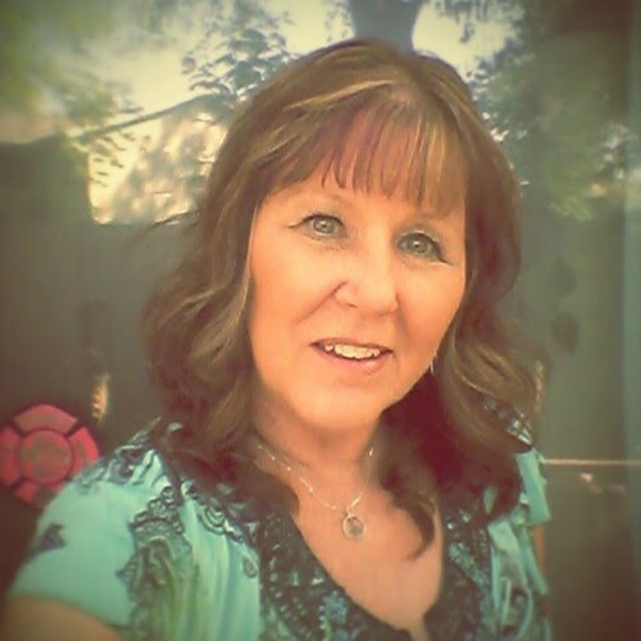 Meet your Posher, Janice - Picture 1 of 1